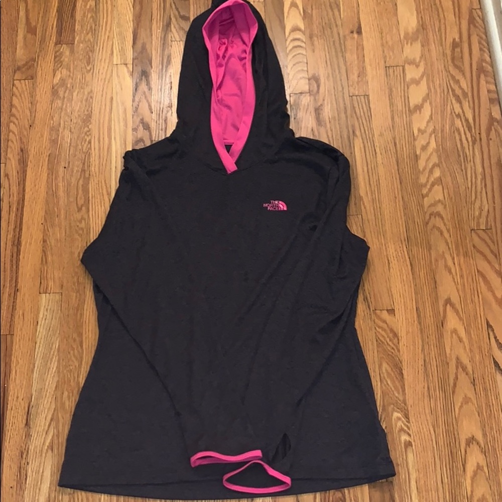 Women’s North Face light weight hoodie
